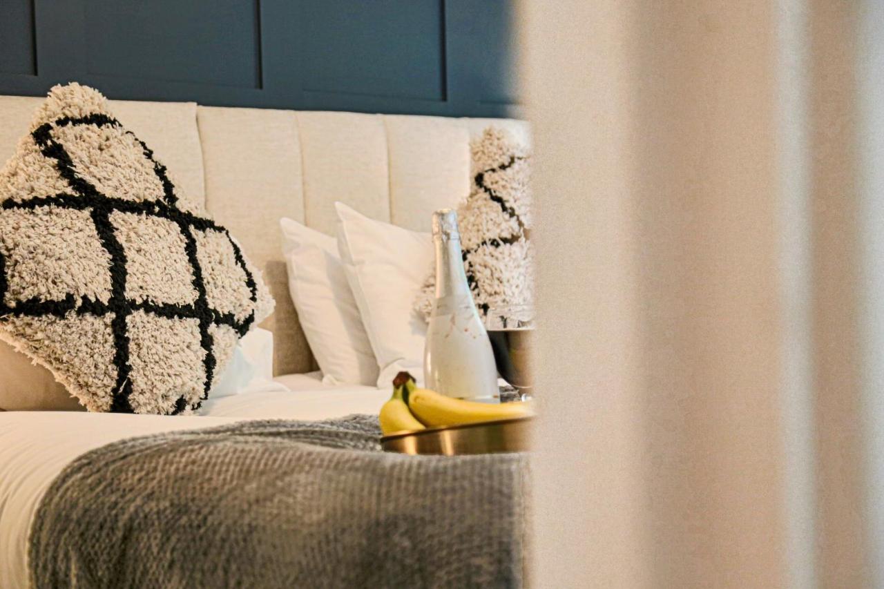 Campbell Park Apartment - City Centre - Free Parking, Balcony, Super-Fast Wifi And Smart Tv With Netflix By Yoko Property Milton Keynes Zewnętrze zdjęcie