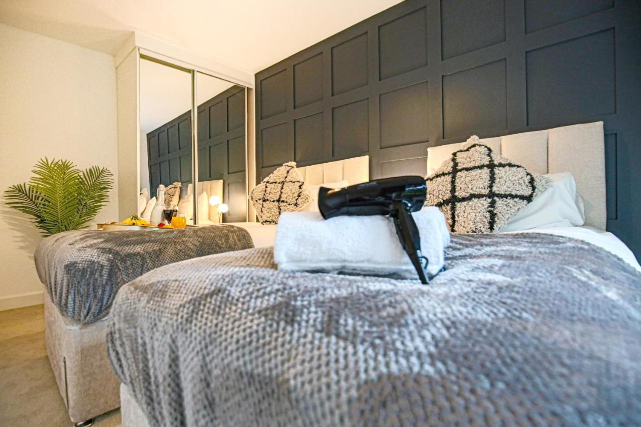 Campbell Park Apartment - City Centre - Free Parking, Balcony, Super-Fast Wifi And Smart Tv With Netflix By Yoko Property Milton Keynes Zewnętrze zdjęcie